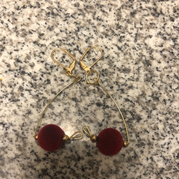 Gothic Velvet Red Ball Earrings - Picture 2 of 2